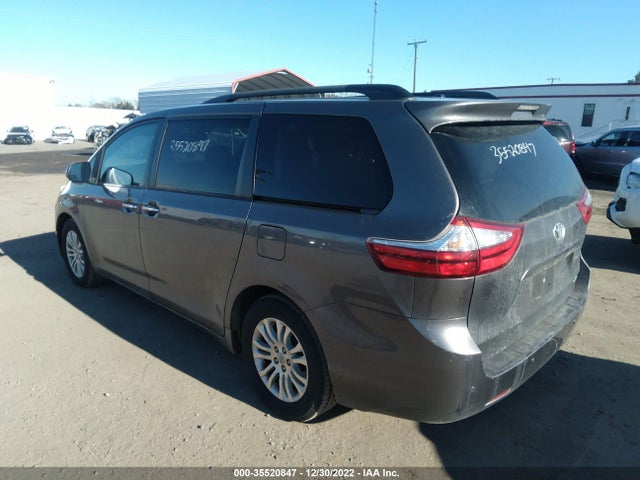2017 Toyota Sienna, VIN: 5TDYZ3DC2HS898480