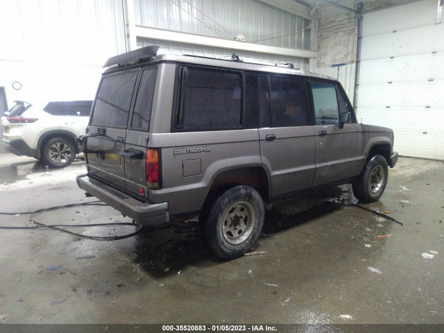1989 ISUZU TROOPER II VIN: JACCH58EXK7900884