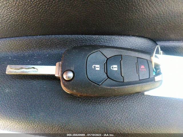 Chevrolet TRAX LS 2019 3GNCJNSB6KL394462 Image 3