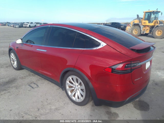 2018 Tesla Model X, VIN: 5YJXCBE22JF141117