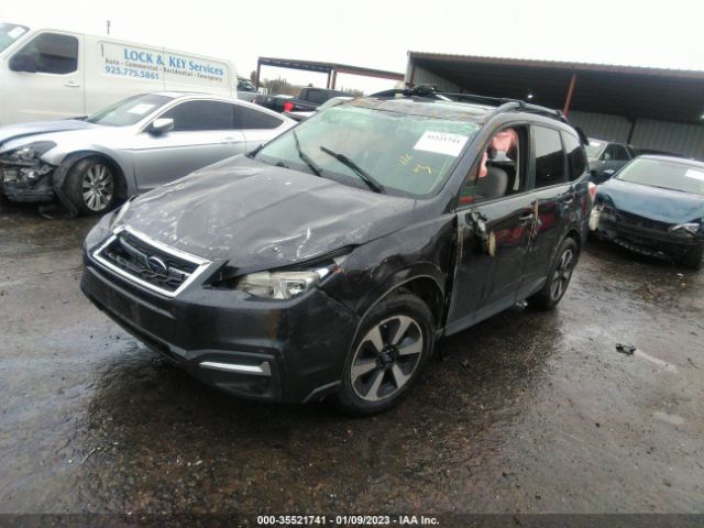 JF2SJAEC8HH477871 Subaru Forester Premium