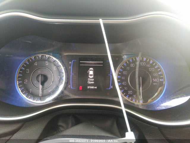 Chrysler 200 Limited 2015 1C3CCCAB0FN753369 Image 7