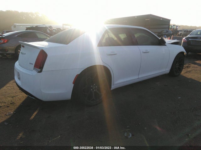 Chrysler 300 Touring 2019 аукцион фото
