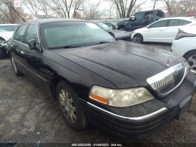 Lincoln Town Car Signature Limited 2011 2LNBL8CV2BX753745 zdjęcie główne