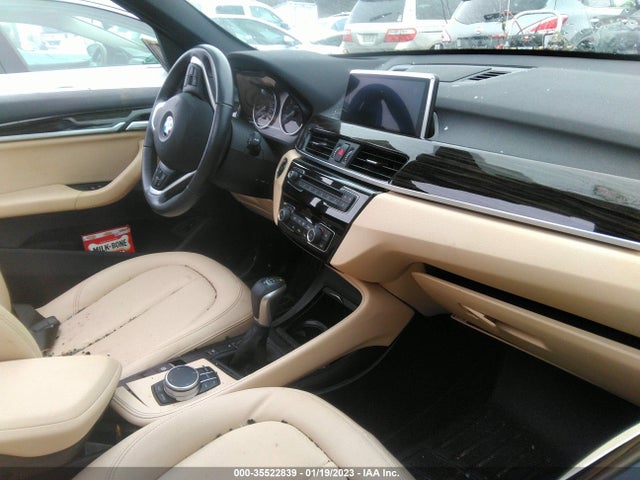 BMW X1 Xdrive28i 2017 WBXHT3C33H5F69916 Image 5