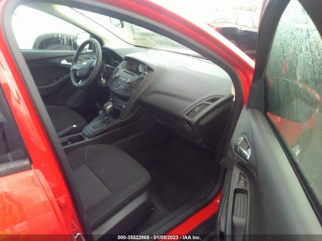 2017 Ford Focus, VIN: 1FADP3F20HL331023