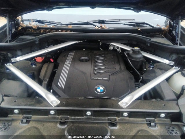 2020 BMW X7, VIN: 5UXCW2C0XL9C68400