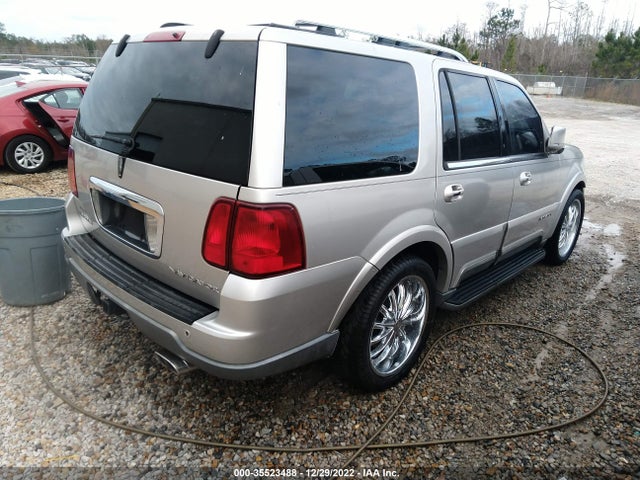 Lincoln Navigator 2004 5LMFU28R04LJ22786 Image 4
