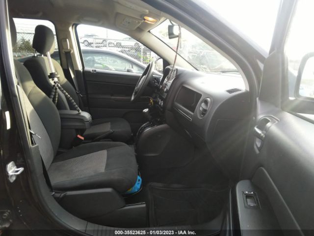 1C4NJDBB8DD125755 Jeep Compass Sport