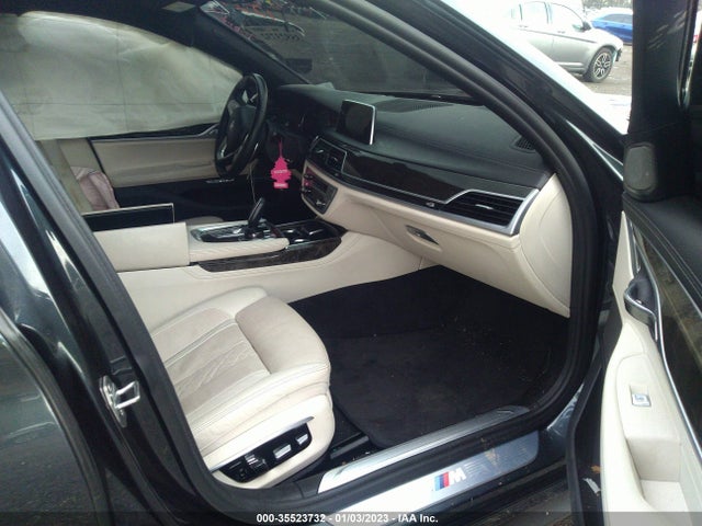2017 BMW 7 Series, VIN: WBA7E2C3XHG740592