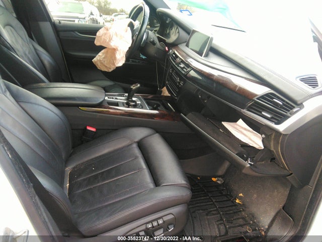 2015 BMW X5, VIN: 5UXKR6C50F0J73842