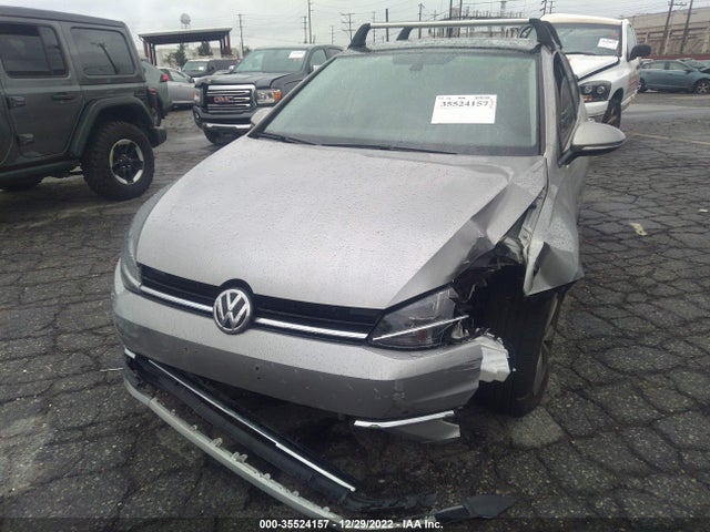 2018 Volkswagen Golf, VIN: 3VWG17AU0JM253224