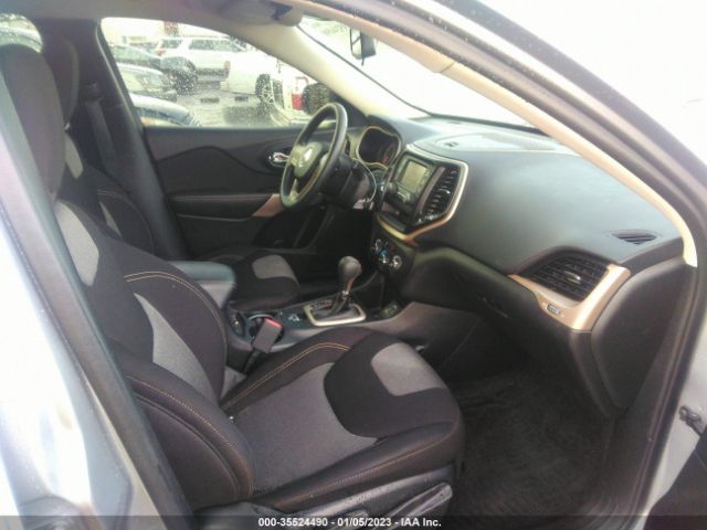 1C4PJLAB2HW662622 Jeep Cherokee Sport