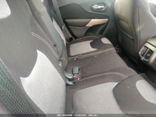 1C4PJLAB2HW662622 Jeep Cherokee Sport