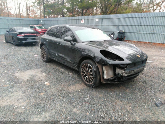 2015 Porsche Macan, VIN: WP1AB2A52FLB43011
