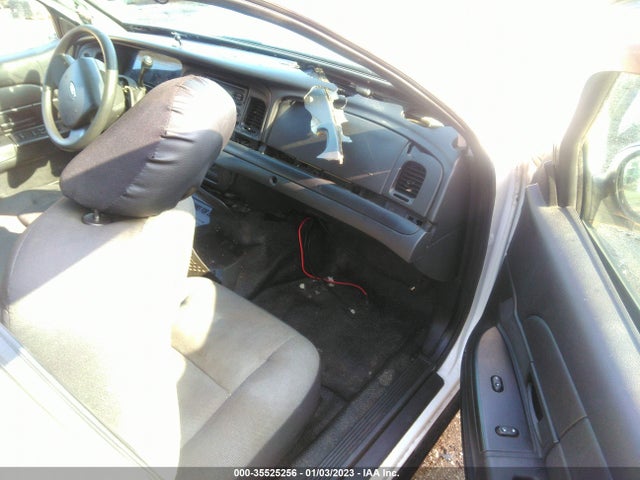 2008 FORD POLICE INTERCEPTOR VIN: 2FAFP71V98X157117