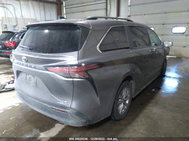 Toyota SIENNA LE 2022 5TDKSKFC3NS043123 Image 4