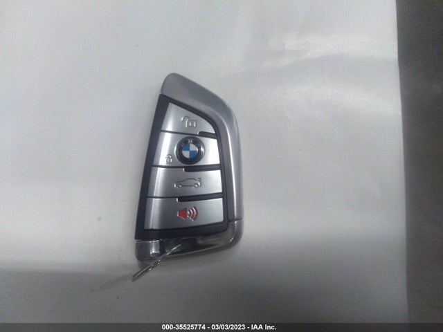 2022 BMW M5, VIN: WBS83CH00NCJ24896