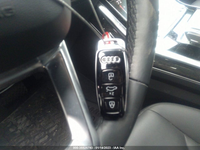 WA1LXBF79ND009654 Audi Q7 Premium Plus