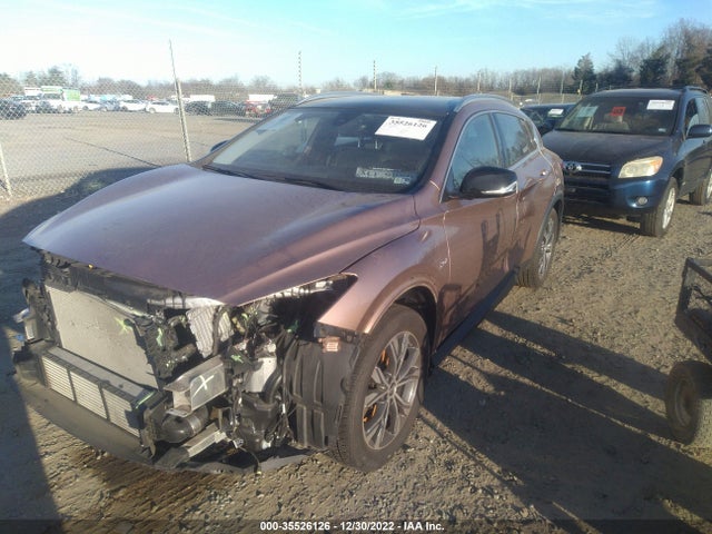 2017 Infiniti QX30, VIN: SJKCH5CR2HA020749