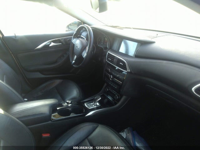 2017 Infiniti QX30, VIN: SJKCH5CR2HA020749