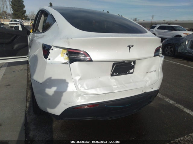 Tesla Model Y Performance 2022 7SAYGDEF0NF487487 Image 6