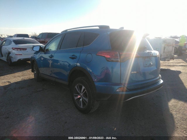 2018 Toyota RAV4, VIN: 2T3RFREV3JW788087