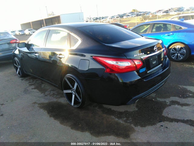 2017 Nissan Altima, VIN: 1N4AL3APXHN367050