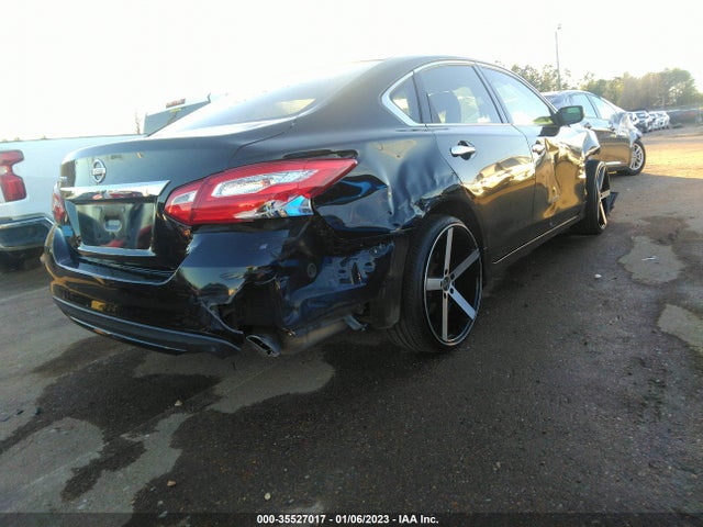 2017 Nissan Altima, VIN: 1N4AL3APXHN367050