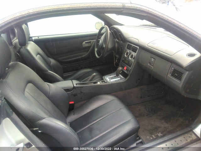 2001 MERCEDES-BENZ SLK-CLASS KOMPRESSOR VIN: WDBKK49F71F227653