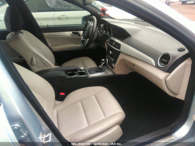 2013 MERCEDES-BENZ C-CLASS C 250 VIN: WDDGF4HB6DR275437
