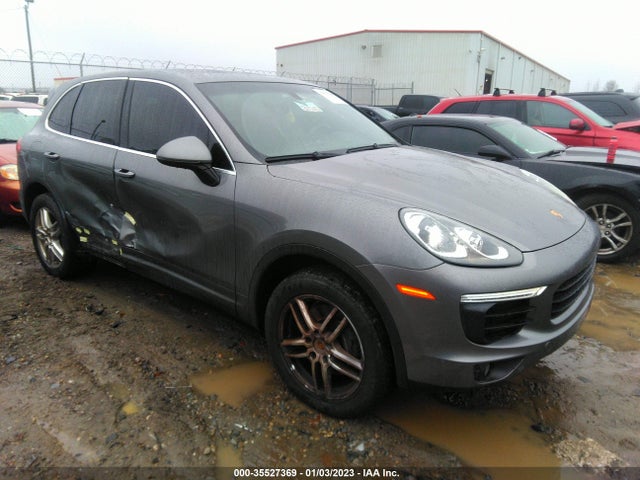 2016 Porsche Cayenne, VIN: WP1AA2A23GKA11472