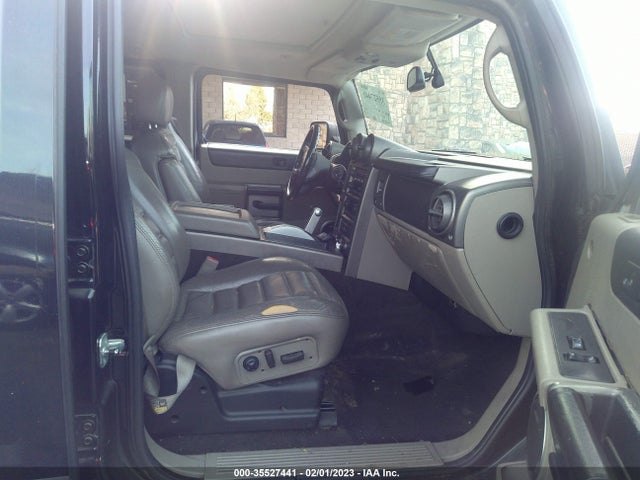 Hummer H2 2004 5GRGN23U94H116037 Image 6