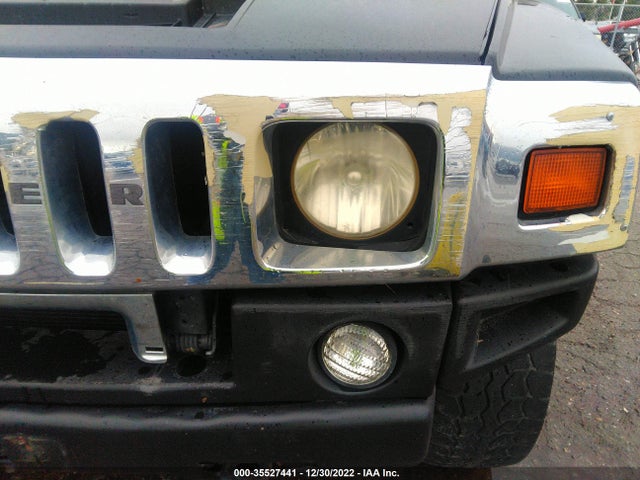 Hummer H2 2004 5GRGN23U94H116037 Image 7