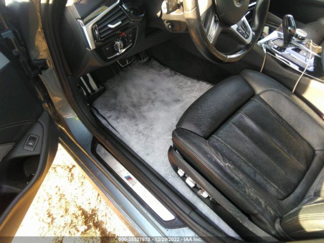 WBAJE7C37HG889058 BMW 540i Xdrive