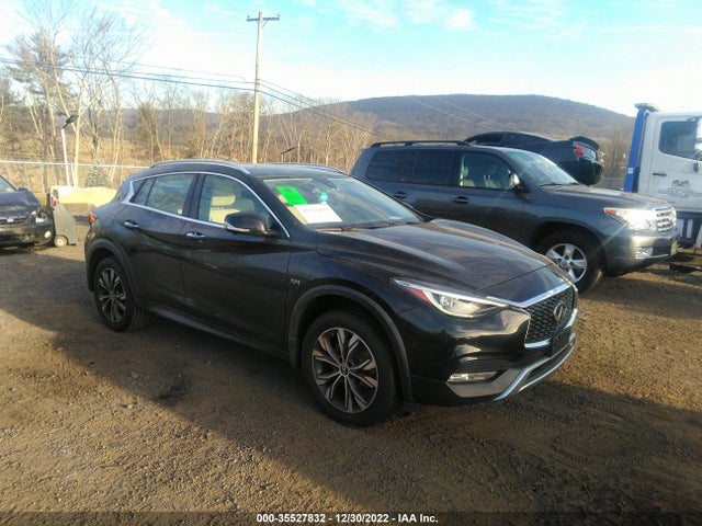 2018 Infiniti QX30, VIN: SJKCH5CR1JA002085