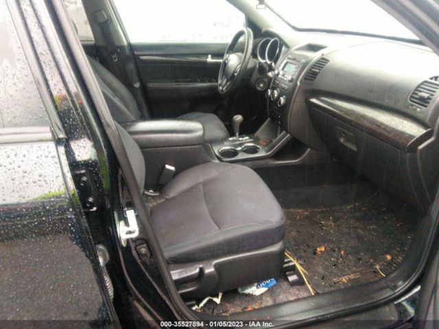 5XYKT4A62CG247643 KIA SORENTO LX