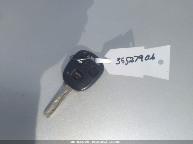 2002 LEXUS ES 300 VIN: JTHBF30G525036003