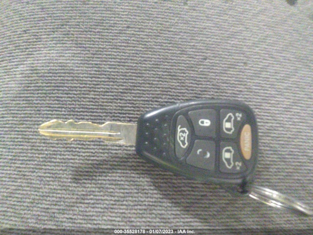 2007 DODGE GRAND CARAVAN SXT VIN: 2D4GP44L17R269648