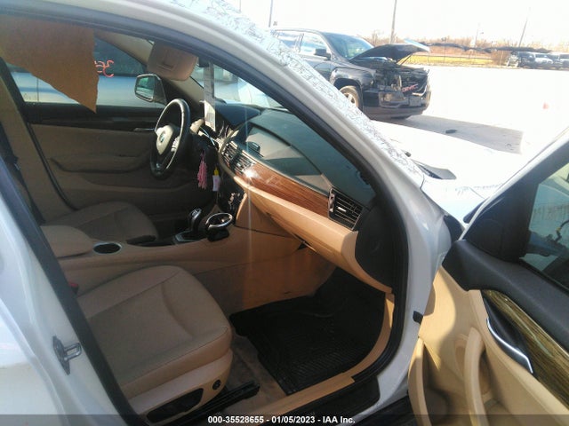2014 BMW X1, VIN: WBAVM1C5XEVW56415