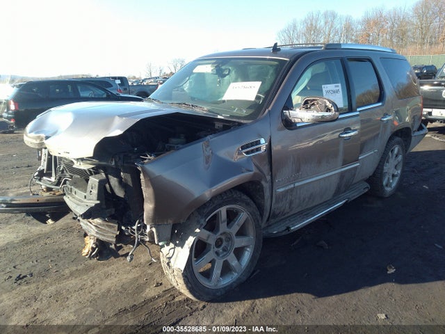Cadillac Escalade Luxury 2013 1GYS4BEF0DR156296 Image 2