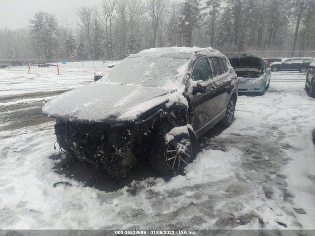 Volkswagen Tiguan 2018 3VV2B7AX5JM208558 Image 2
