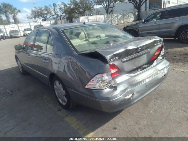 Lexus LS 430 2003 JTHBN30F530115101 Image 4