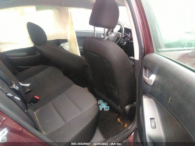 2018 KIA FORTE LX VIN: 3KPFK4A79JE268092