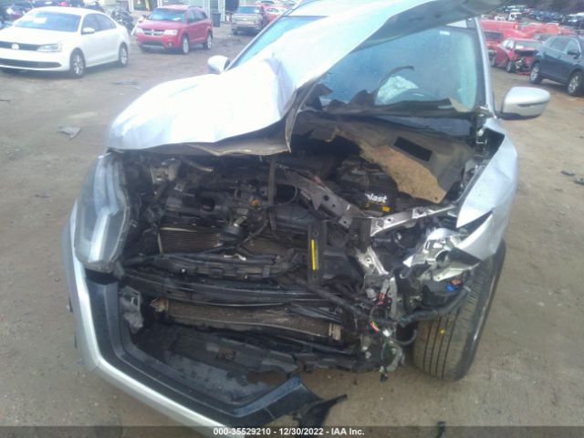 KNMAT2MT7HP538175 Nissan ROGUE SV