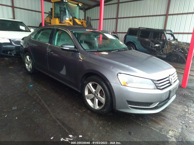 Volkswagen Passat Wolfsburg Ed 2014 1VWAS7A35EC023521 Image 1