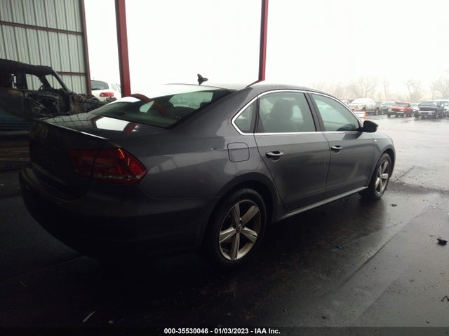 Volkswagen Passat Wolfsburg Ed 2014 1VWAS7A35EC023521 Image 4