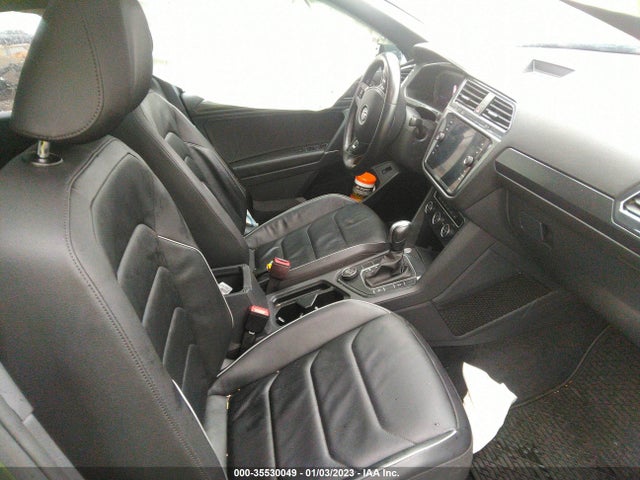3VV4B7AX2LM103049 Volkswagen Tiguan