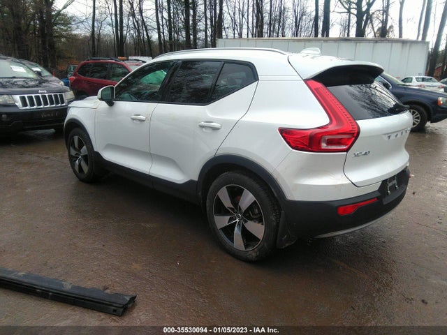 2021 Volvo XC40, VIN: YV4162UK8M2455289