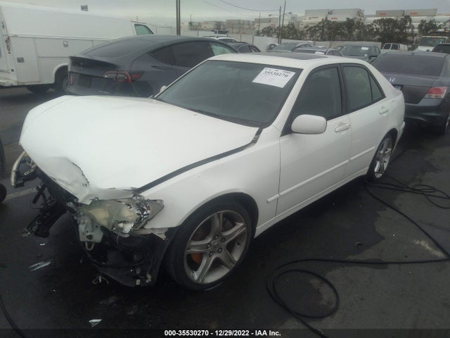 Lexus IS 300 2003 JTHBD192X30074990 Image 2